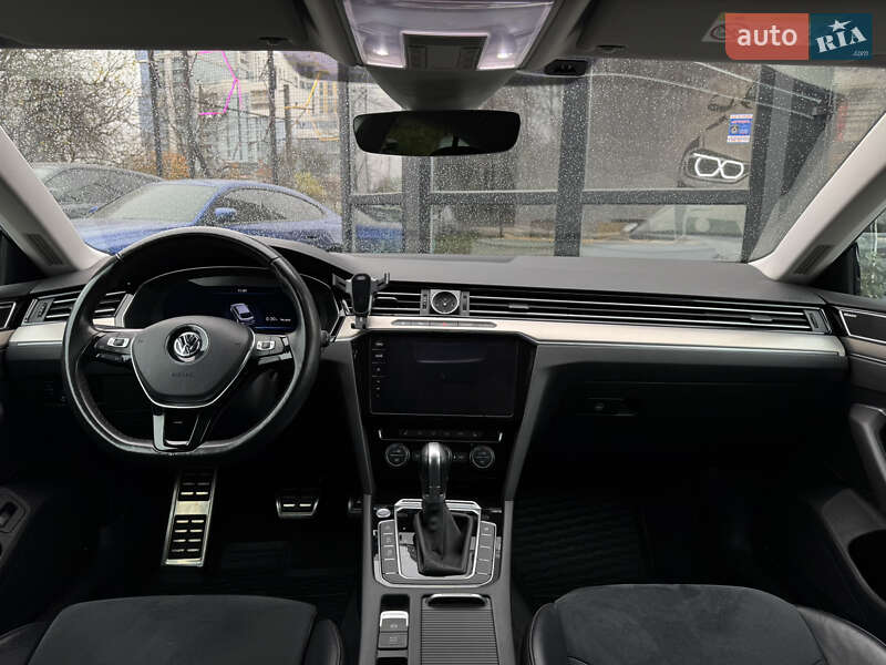 Лифтбек Volkswagen Arteon 2017 в Львове