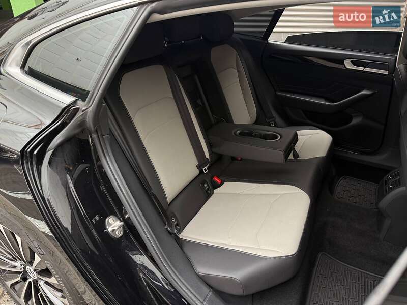 Лифтбек Volkswagen Arteon 2020 в Киеве