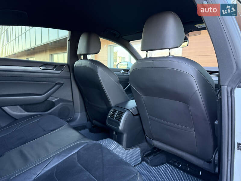 Лифтбек Volkswagen Arteon 2019 в Киеве