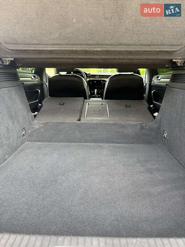 Ліфтбек Volkswagen Arteon 2018 в Гусятині фото 64 Ліфтбек Volkswagen Arteon 2018 в Гусятині