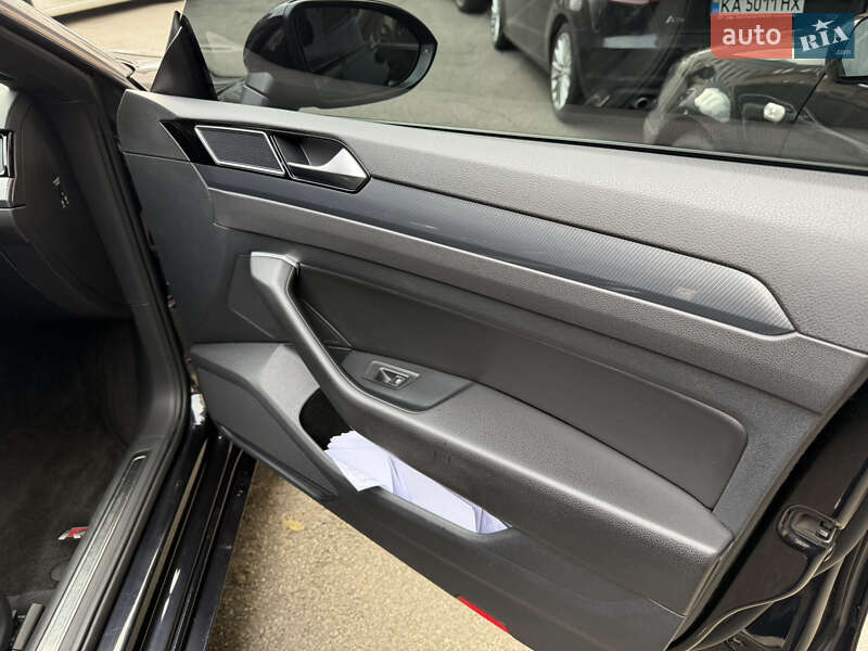 Лифтбек Volkswagen Arteon 2017 в Киеве