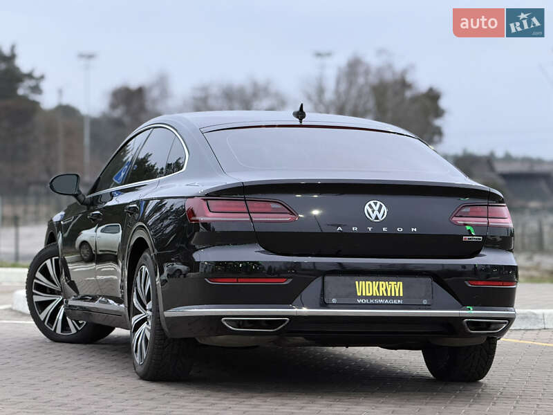 Лифтбек Volkswagen Arteon 2020 в Киеве
