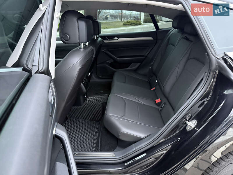 Лифтбек Volkswagen Arteon 2020 в Киеве