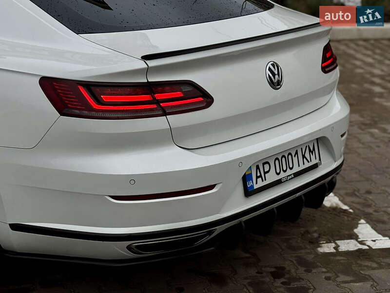 Лифтбек Volkswagen Arteon 2017 в Киеве фото 12 Лифтбек Volkswagen Arteon 2017 в Киеве