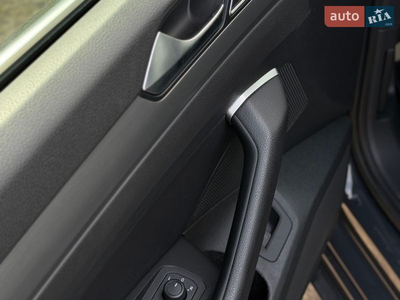 Лифтбек Volkswagen Arteon 2019 в Чернигове