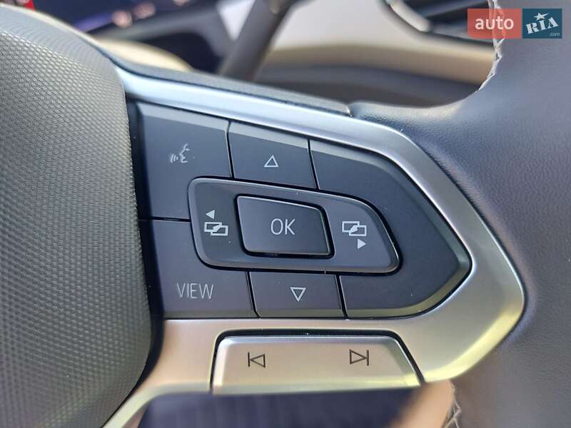 Позашляховик / Кросовер Volkswagen Atlas Cross Sport 2021 в Кам'янському