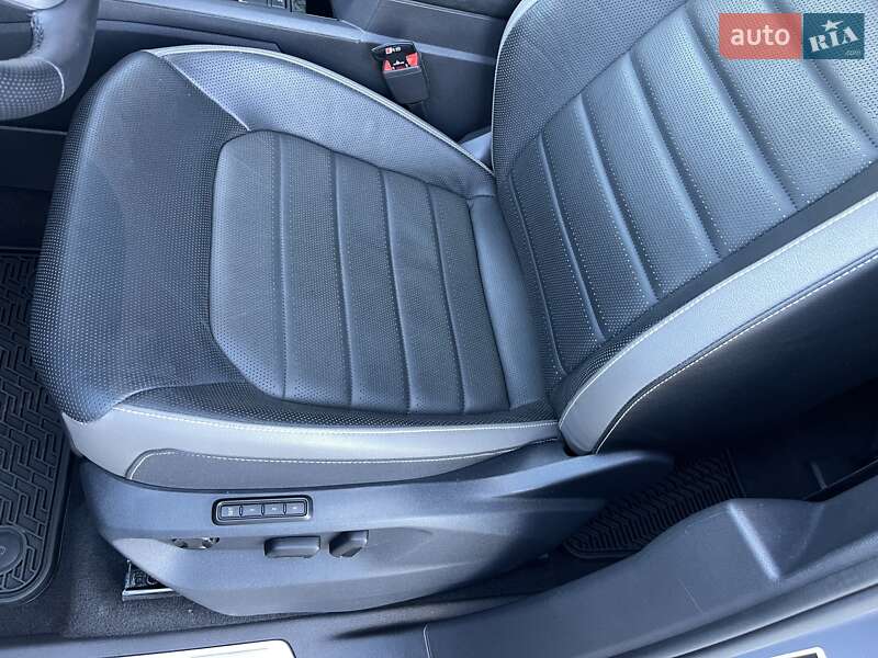 Внедорожник / Кроссовер Volkswagen Atlas Cross Sport 2021 в Харькове