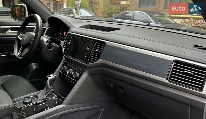 Внедорожник / Кроссовер Volkswagen Atlas Cross Sport 2020 в Киеве