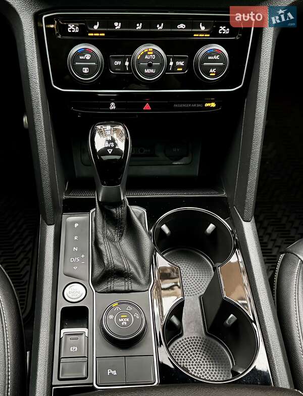 Внедорожник / Кроссовер Volkswagen Atlas Cross Sport 2020 в Киеве