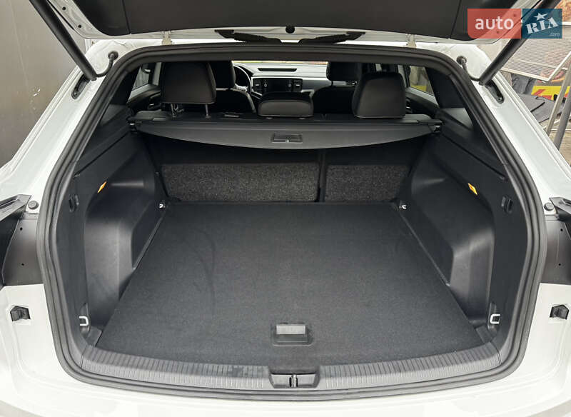 Внедорожник / Кроссовер Volkswagen Atlas Cross Sport 2020 в Киеве фото 58 Внедорожник / Кроссовер Volkswagen Atlas Cross Sport 2020 в Киеве