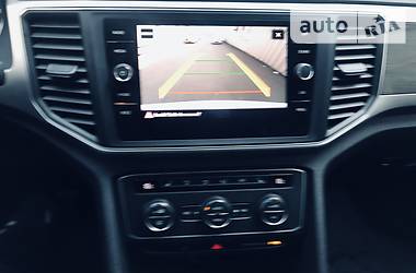 Позашляховик / Кросовер Volkswagen Atlas 2018 в 