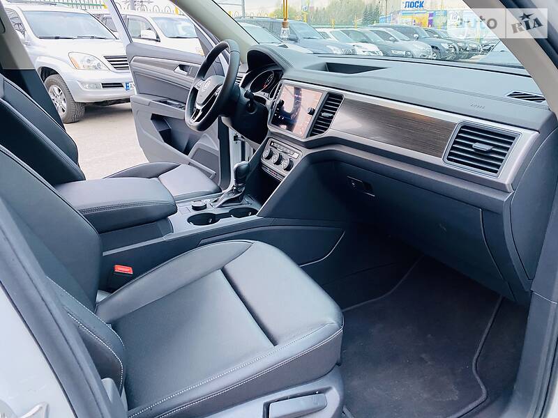 Позашляховик / Кросовер Volkswagen Atlas 2019 в Харкові