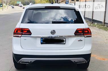 Позашляховик / Кросовер Volkswagen Atlas 2018 в 