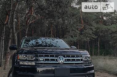 Позашляховик / Кросовер Volkswagen Atlas 2017 в Запоріжжі