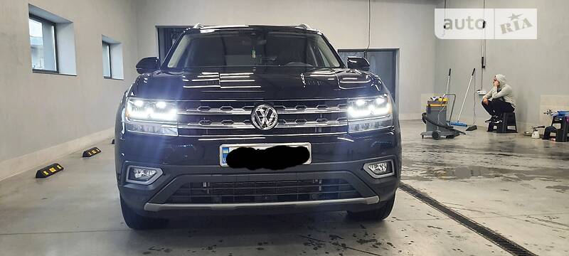Позашляховик / Кросовер Volkswagen Atlas 2019 в Чернівцях