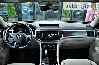 Позашляховик / Кросовер Volkswagen Atlas 2019 в 