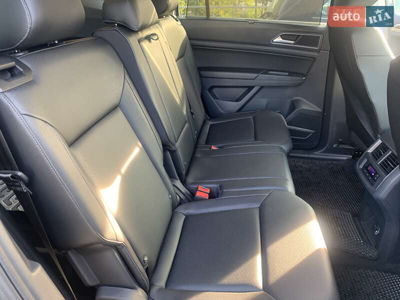 Внедорожник / Кроссовер Volkswagen Atlas 2019 в Черновцах