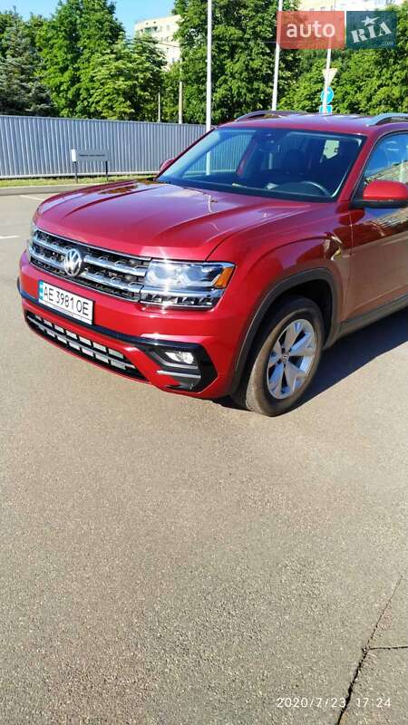 Внедорожник / Кроссовер Volkswagen Atlas 2017 в Кривом Роге