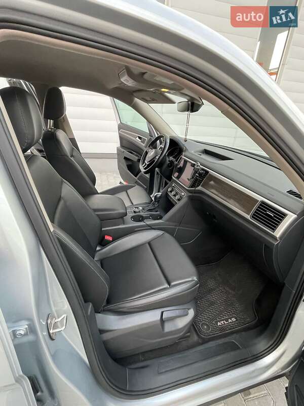 Внедорожник / Кроссовер Volkswagen Atlas 2017 в Дрогобыче