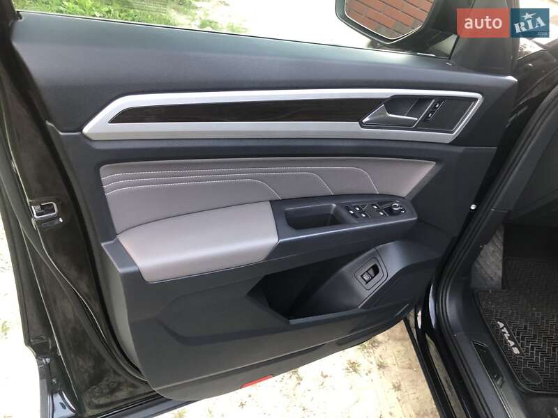 Позашляховик / Кросовер Volkswagen Atlas 2021 в Львові