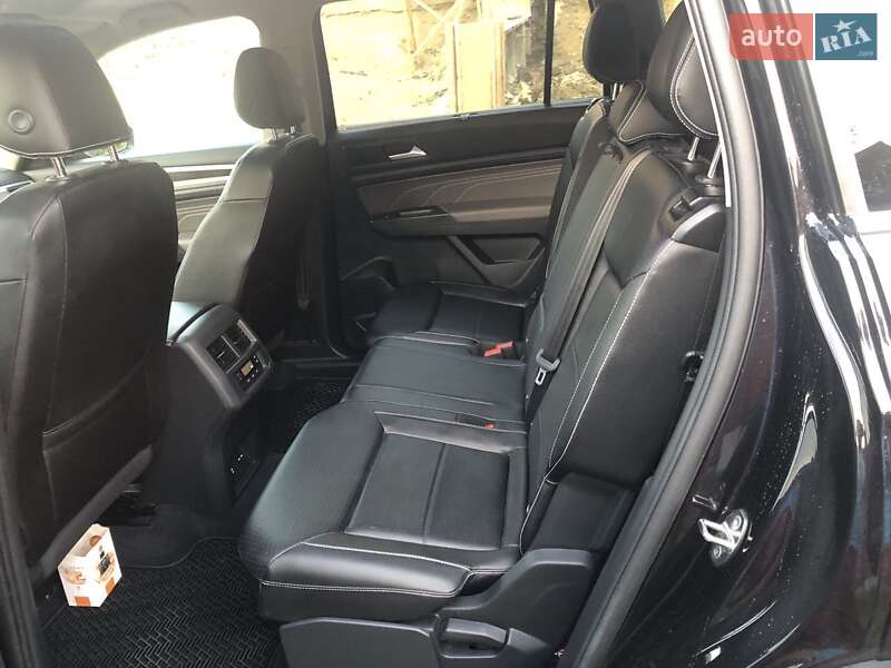 Позашляховик / Кросовер Volkswagen Atlas 2021 в Львові