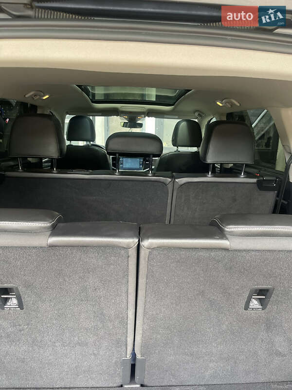 Позашляховик / Кросовер Volkswagen Atlas 2017 в Харкові