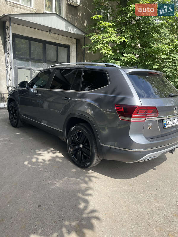 Позашляховик / Кросовер Volkswagen Atlas 2017 в Харкові