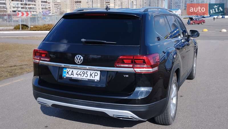 Позашляховик / Кросовер Volkswagen Atlas 2017 в Києві