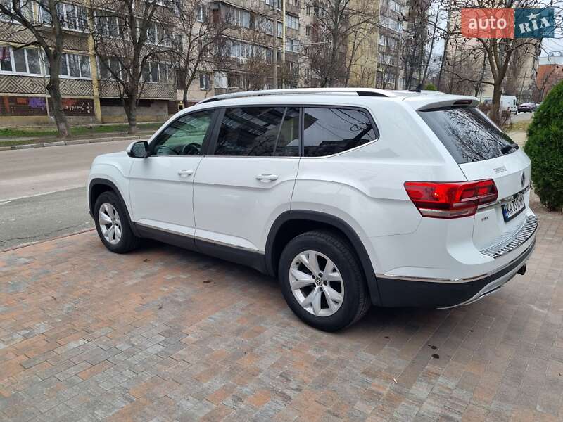 Внедорожник / Кроссовер Volkswagen Atlas 2017 в Киеве