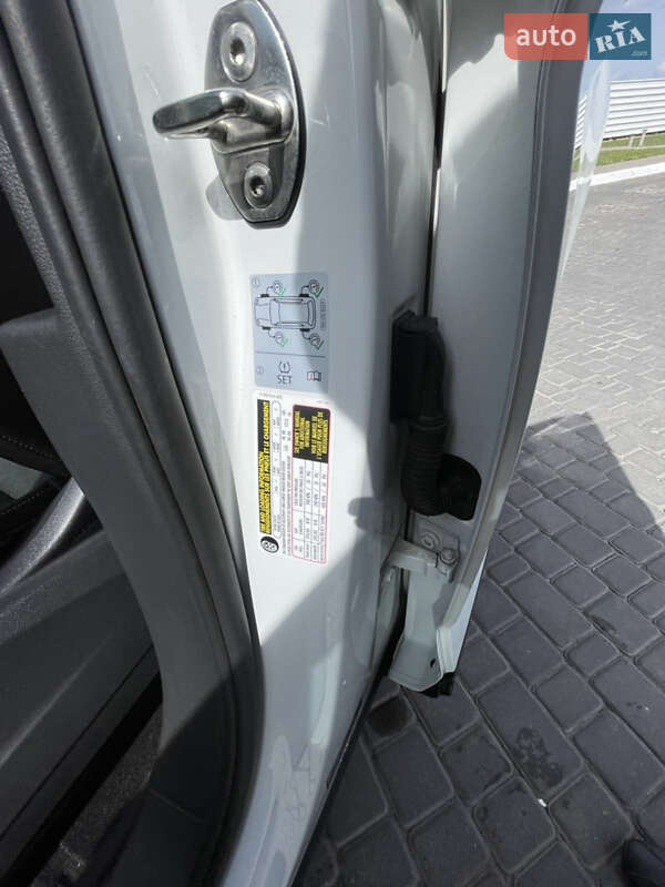 Позашляховик / Кросовер Volkswagen Atlas 2017 в Києві