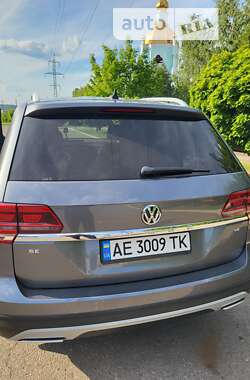 Внедорожник / Кроссовер Volkswagen Atlas 2017 в Кривом Роге