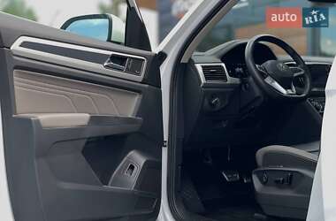 Внедорожник / Кроссовер Volkswagen Atlas 2021 в 