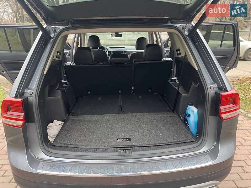 Внедорожник / Кроссовер Volkswagen Atlas 2017 в Запорожье