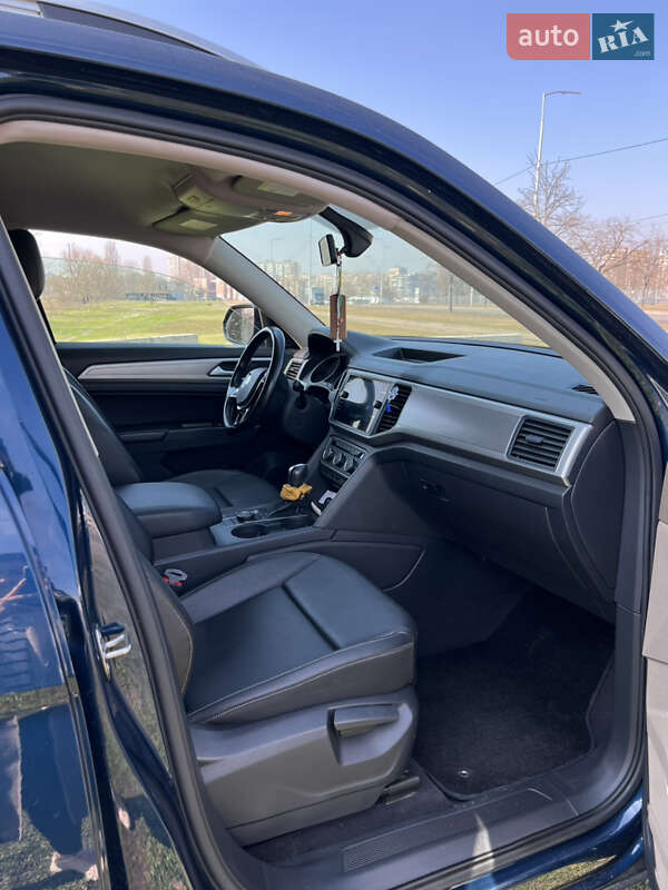 Внедорожник / Кроссовер Volkswagen Atlas 2018 в Киеве