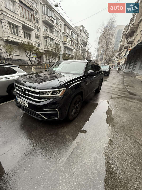 Внедорожник / Кроссовер Volkswagen Atlas 2021 в 