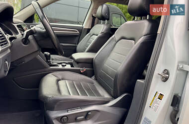 Внедорожник / Кроссовер Volkswagen Atlas 2019 в 
