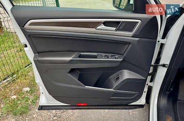 Внедорожник / Кроссовер Volkswagen Atlas 2019 в 