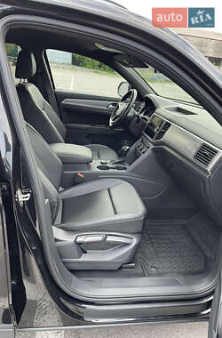 Внедорожник / Кроссовер Volkswagen Atlas 2020 в 