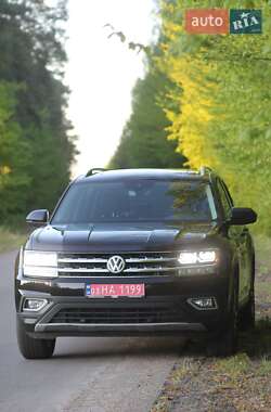 Позашляховик / Кросовер Volkswagen Atlas 2019 в 