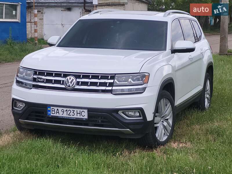 Позашляховик / Кросовер Volkswagen Atlas 2019 в 