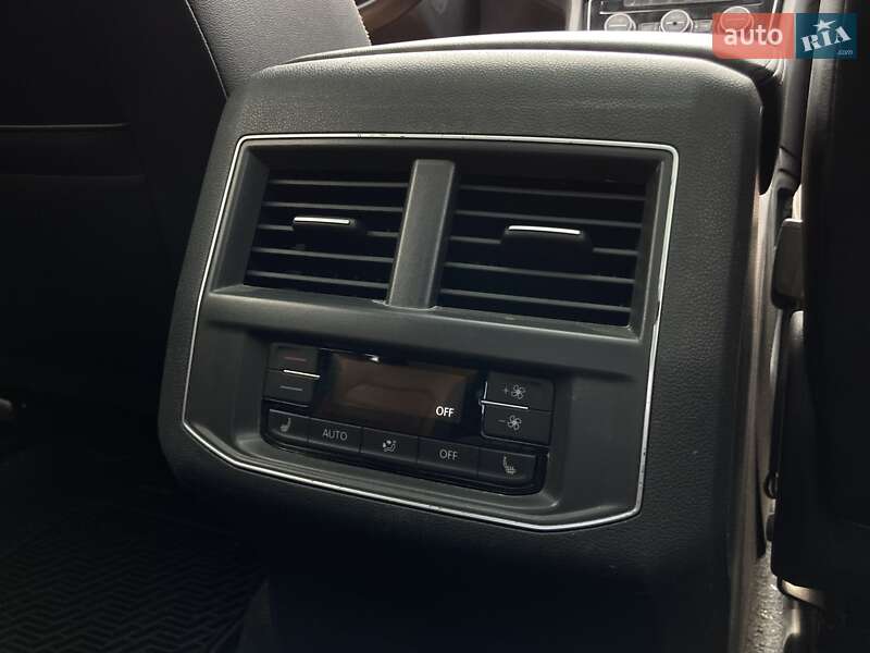 Позашляховик / Кросовер Volkswagen Atlas 2019 в Харкові