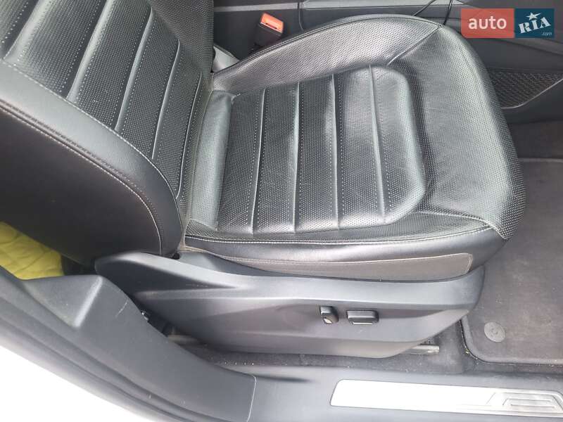 Позашляховик / Кросовер Volkswagen Atlas 2019 в Долинській