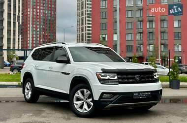 Позашляховик / Кросовер Volkswagen Atlas 2017 в Києві