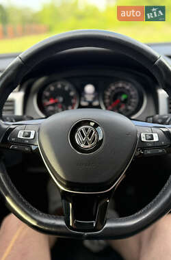 Позашляховик / Кросовер Volkswagen Atlas 2017 в 
