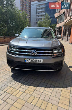 Внедорожник / Кроссовер Volkswagen Atlas 2017 в Киеве