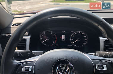 Позашляховик / Кросовер Volkswagen Atlas 2019 в 