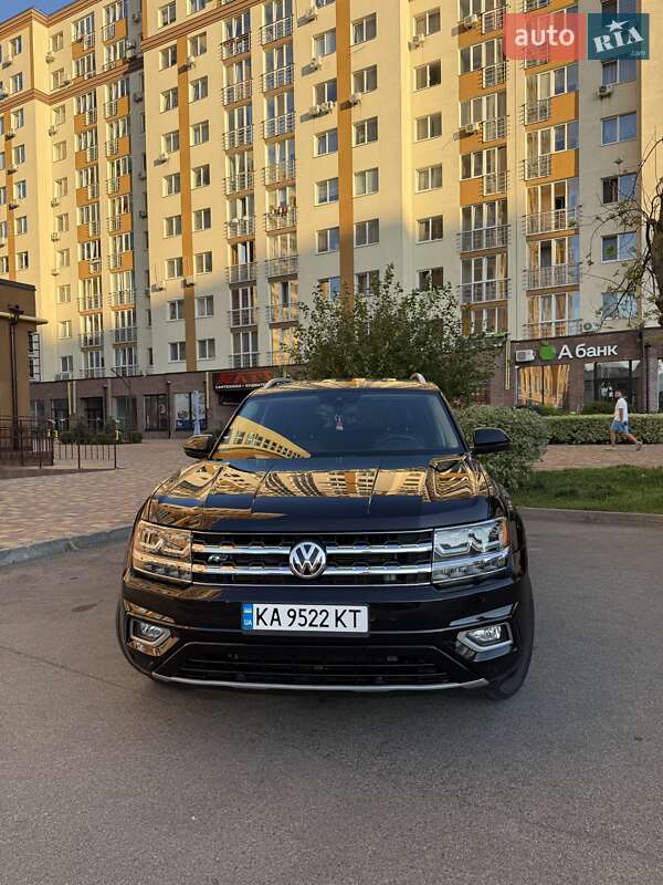 Внедорожник / Кроссовер Volkswagen Atlas 2018 в Вишневом