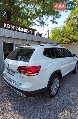Внедорожник / Кроссовер Volkswagen Atlas 2018 в 