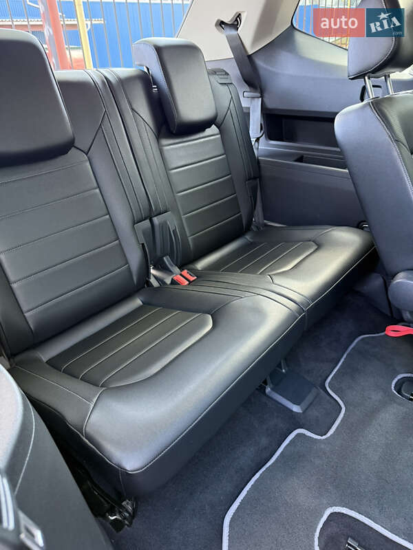 Внедорожник / Кроссовер Volkswagen Atlas 2017 в Киеве
