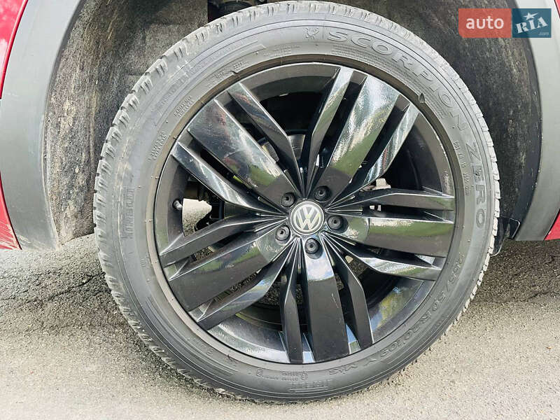 Позашляховик / Кросовер Volkswagen Atlas 2018 в Києві